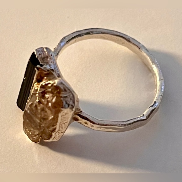 Handcrafted Sterling Silver Shield Quartz & Black Tourmaline, Ring Size 7 - Picture 3 of 9